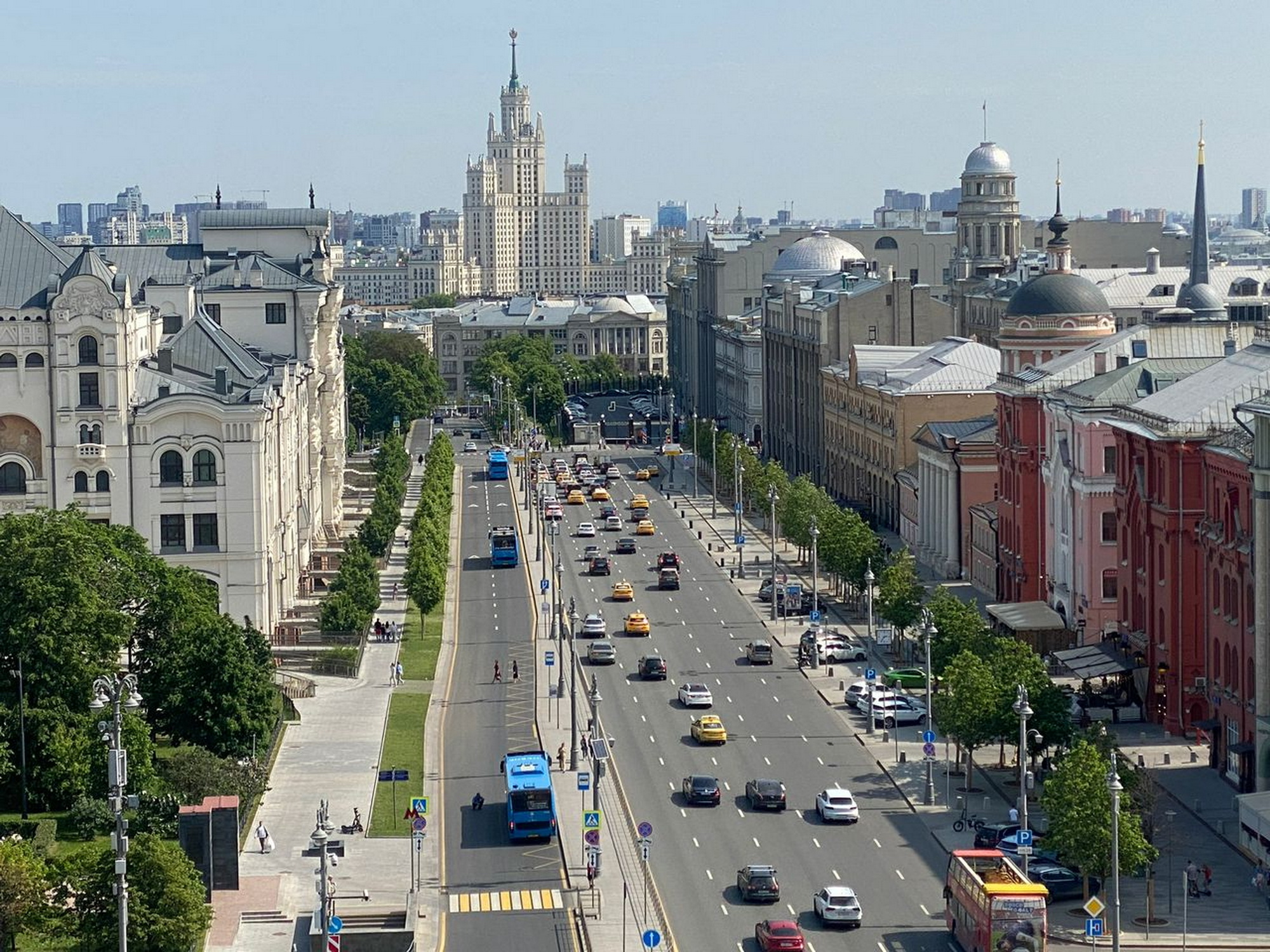 Москва летом. Городской пейзаж. Урок рисования масляной пастелью